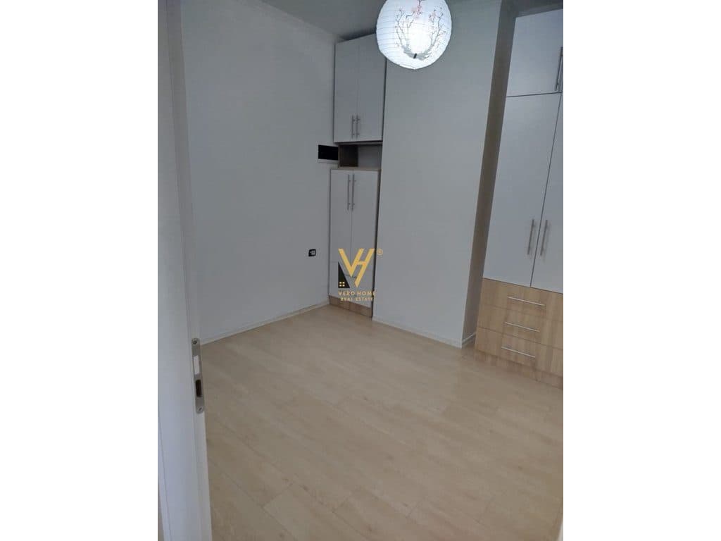 SHITET APARTAMENT 1+1+BLK NE MISTO MAME , YZBERISHT 80.000 EURO 3