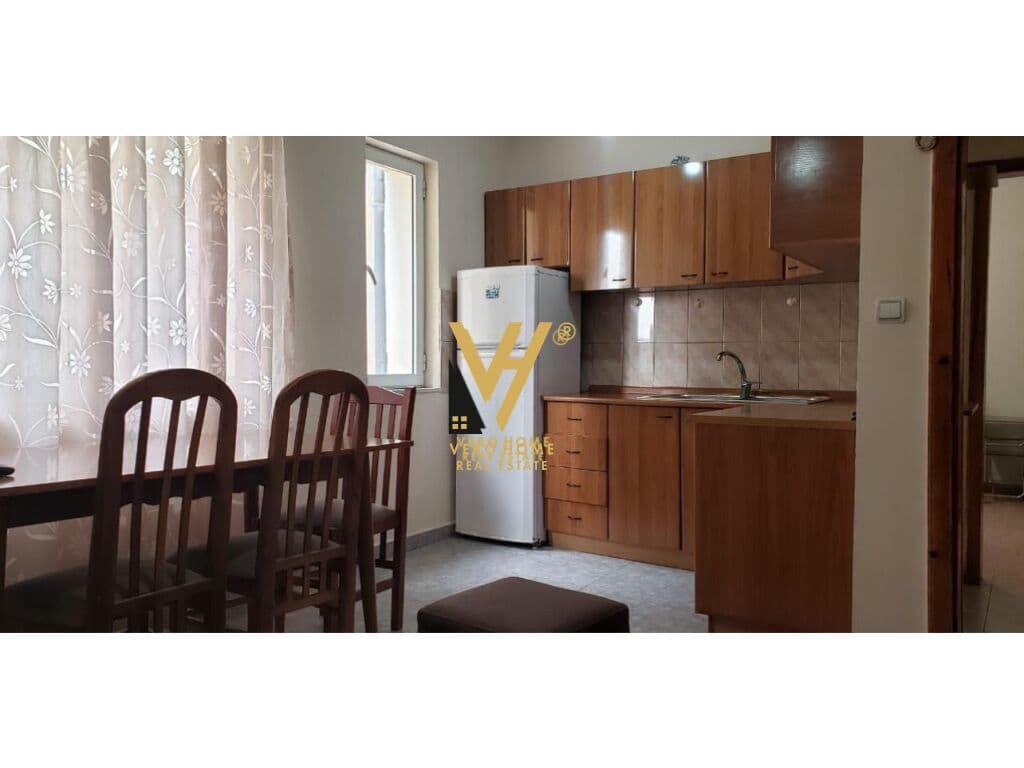 JEPET APARTAMENT 2+1 ME QERA NE ALI DEM 40.000 LEKE 2