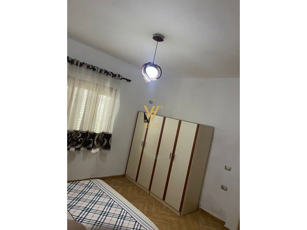 JEPET HYRJE 2+1 ME QERA NE DON BOSKO 450 EURO 4