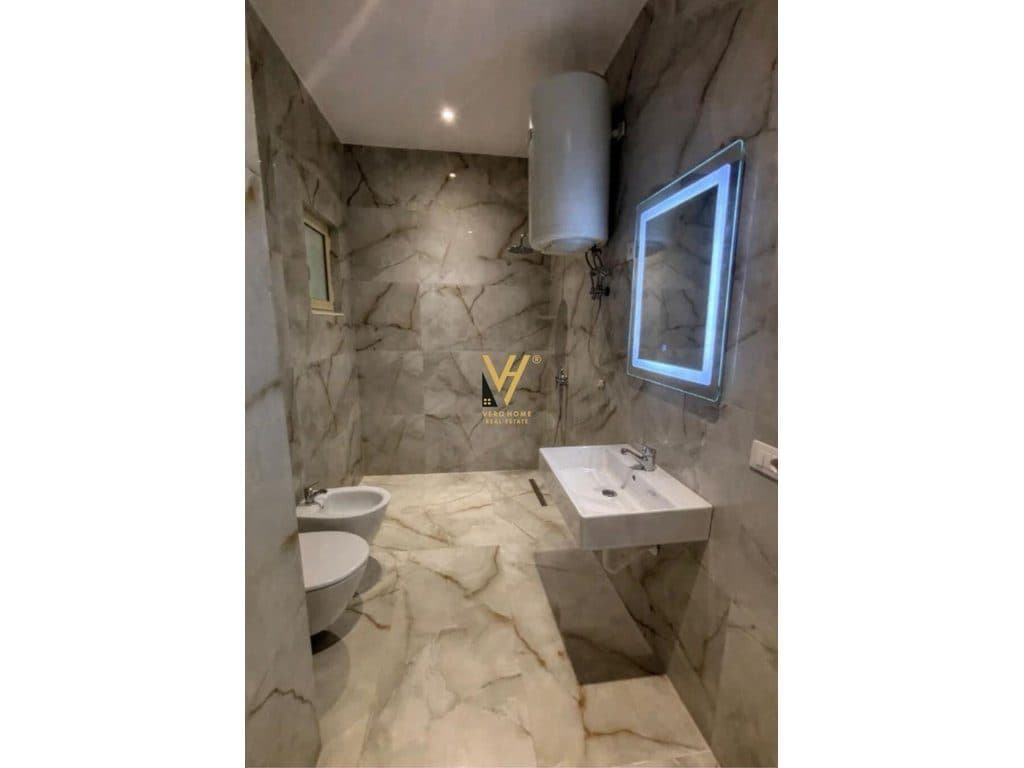 JEPET APARTAMENT 1+1 ME QERA TE ALI DEMI 50.000 LEKE 4