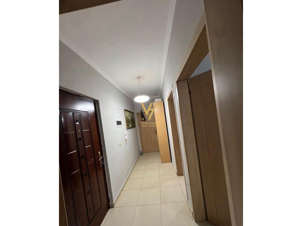 JEPET APARTAMENT 2+1 ME QIRA TE KODRA E PRIFTIT 500 EURO 4