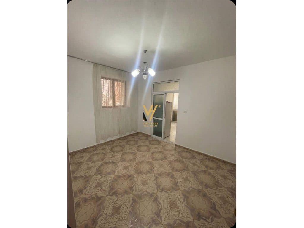 SHITET APARTAMENT 2+1+GARSONIERE TE RR.DURRESIT 200.000 EURO 3