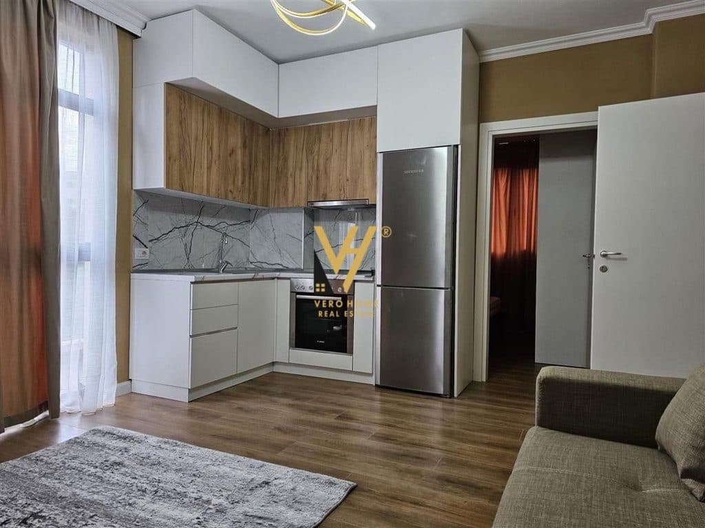 JEPET APARTAMENT 2+1+BLK ME QERA TE QSUT 55.000 LEKE 2