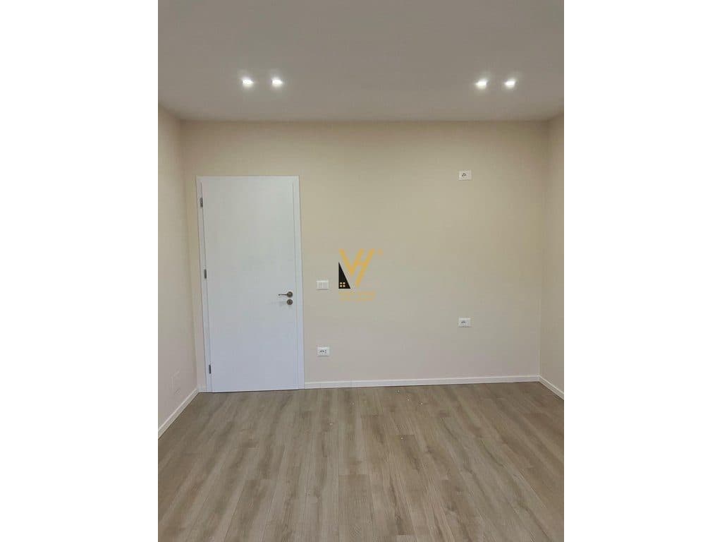 SHITET APARTAMENT 1+1+BLK TE SHKEMBI I KAVAJES 95.000 EURO 3