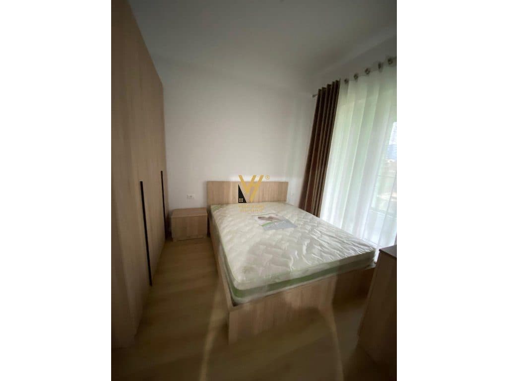 JEPET APARTAMENT 1+1+BLK ME QERA TE KADIU, ALI DEM 40.000 LEKE 3