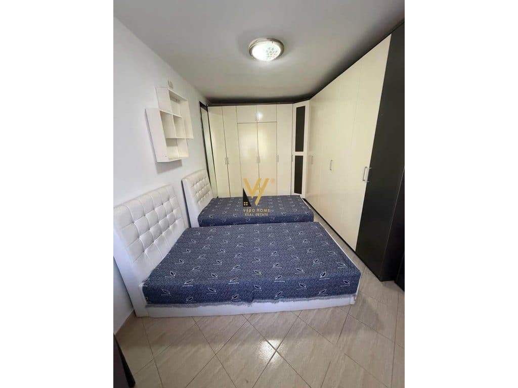 JEPET APARTAMENT 2+1+BLK ME QIRA NE VASIL SHANTO 70.000 LEKE 4