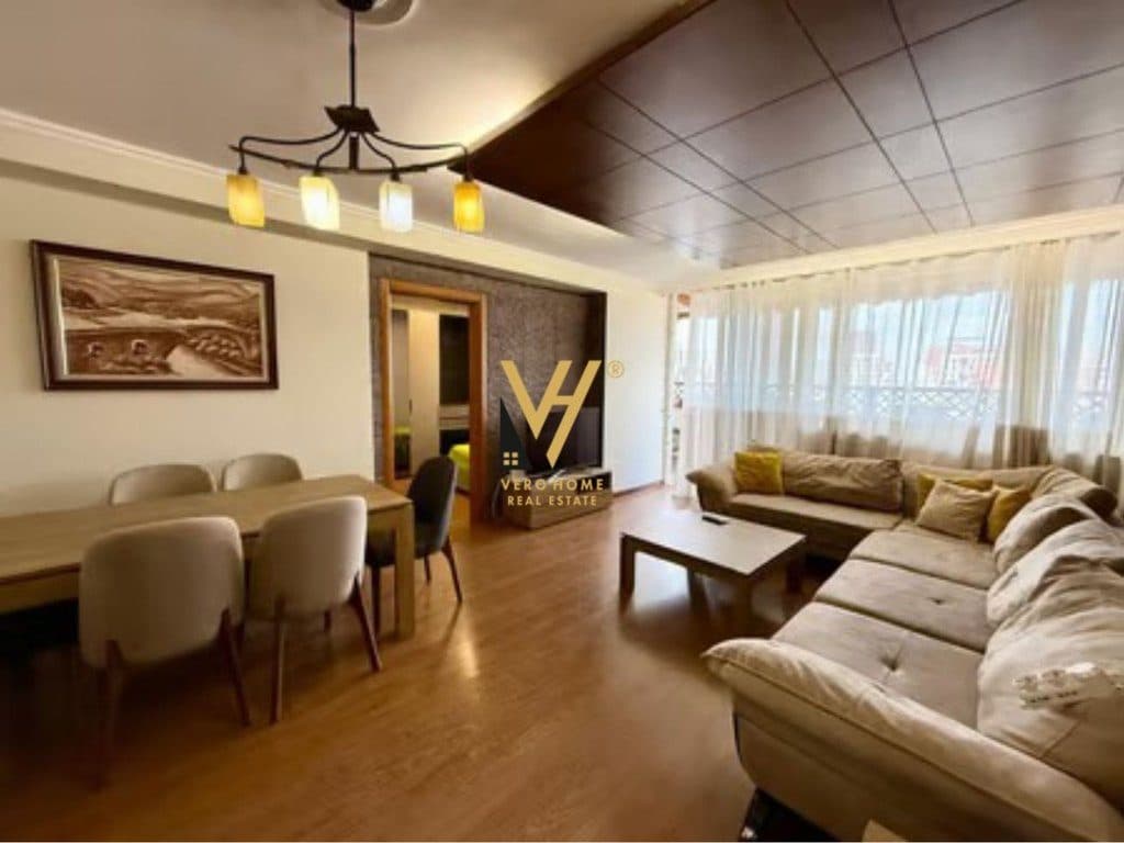 SHITET APARTAMENT 3+1+2+BLK TE ISH EKSPOZITA 340.000 EURO