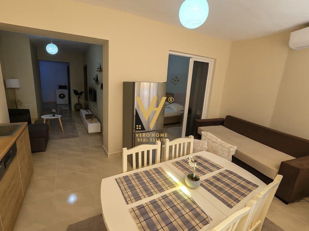 JEPET APARTAMENT 1+1+BLK ME QERA TE RRUGA FORTUZI 60.000 LEKE 4