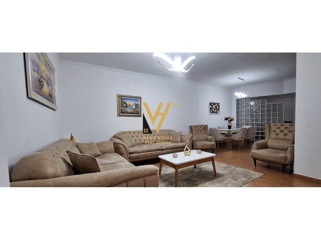 EXCLUZIVE !! SHITET APARTAMENT 2+1+2 TE KOMUNA E PARISIT 225.000 EURO