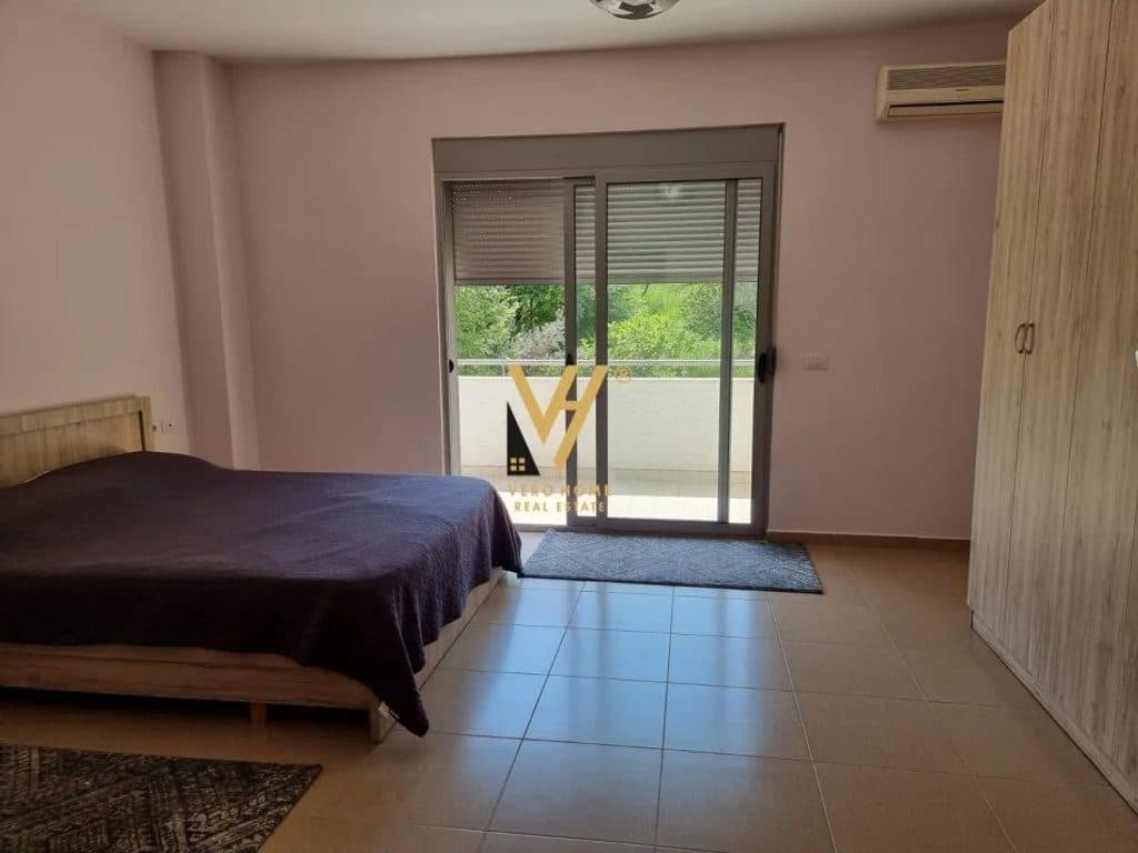 JEPET APARTAMENT 3+1+3+3 BLK ME QERA TE RRUGA PETI 1.000 EURO 4