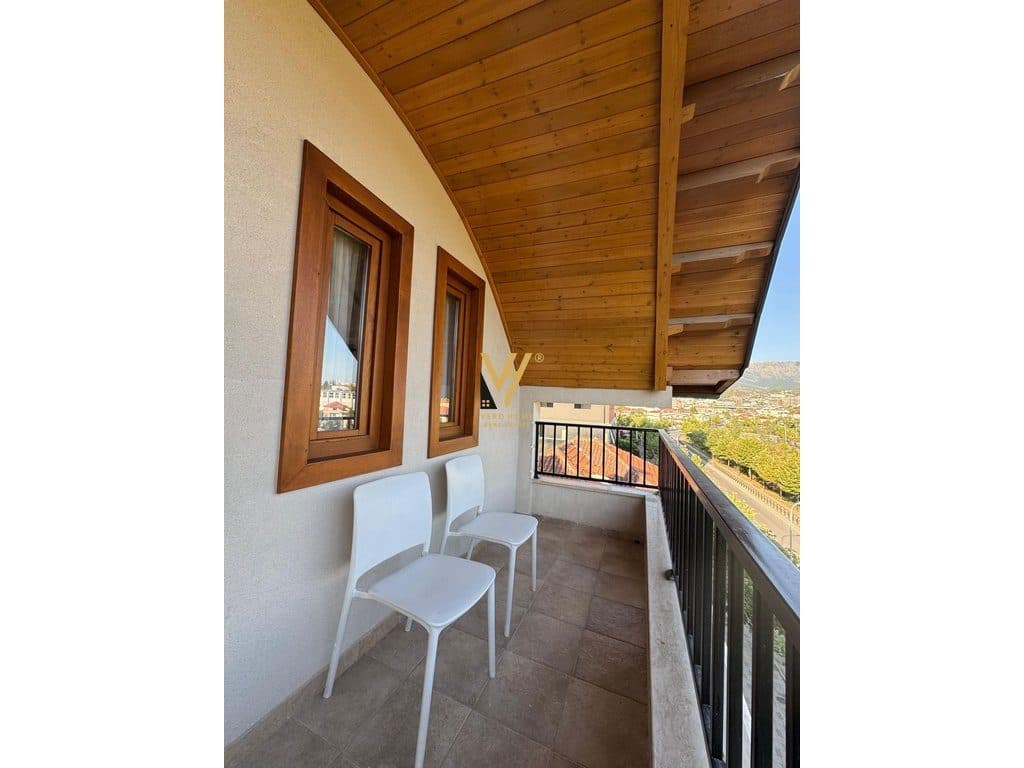 JEPET APARTAMENT 1+1 ME QIRA NE SHKOZE 40.000 LEKE 3