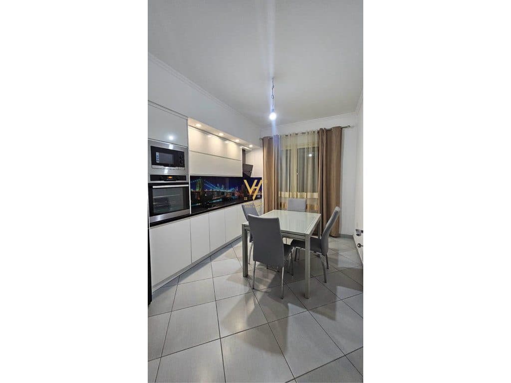 JEPET APARTAMENT 1+1+BLK ME QERA MBRAPA GLOBIT 60.000 LEKE 2