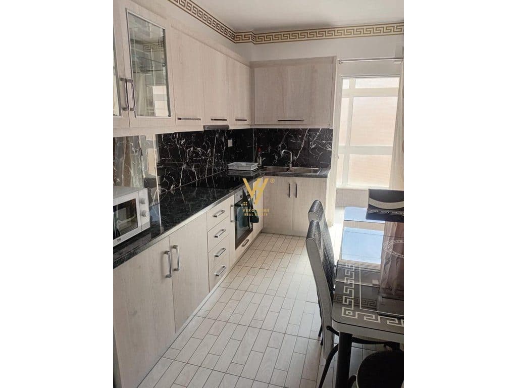 SHITET APARTAMENT 3+1+2+BLK NE SARANDE 200.000 EURO 3