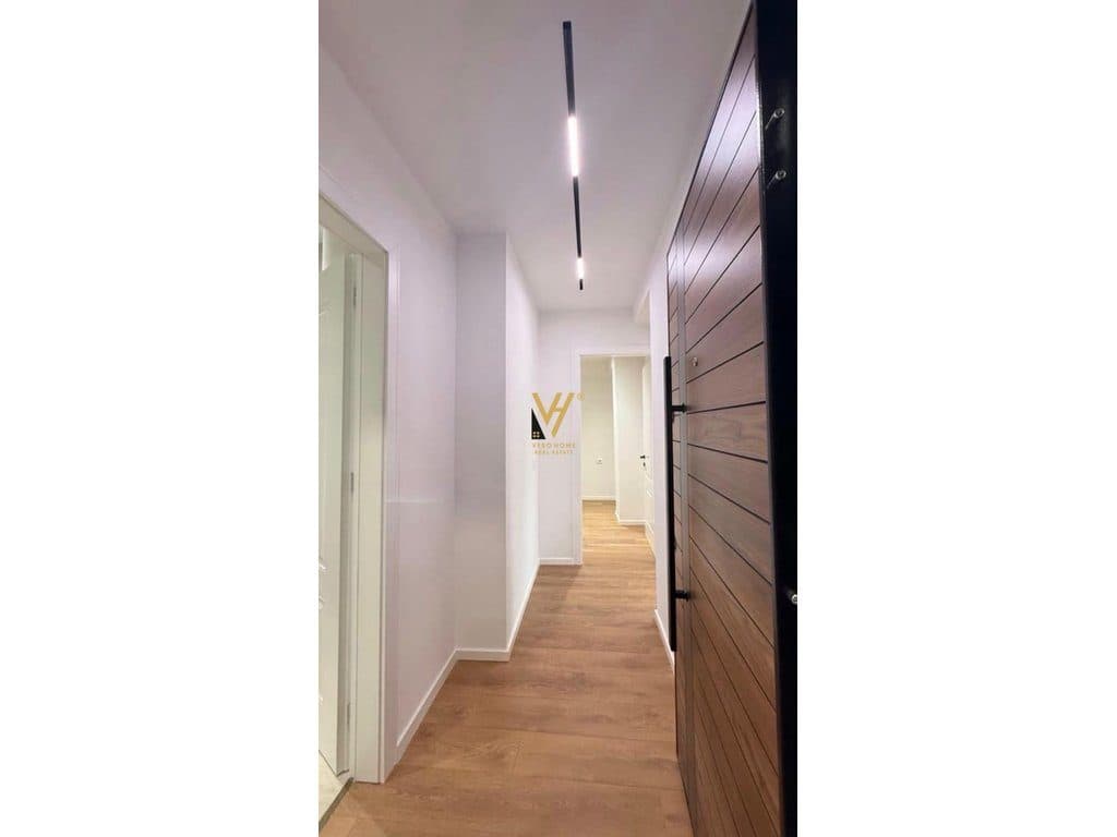 SHITET APARTAMENT 1+1 TE 21 DHJETORI 17.000.000 LEKE 3