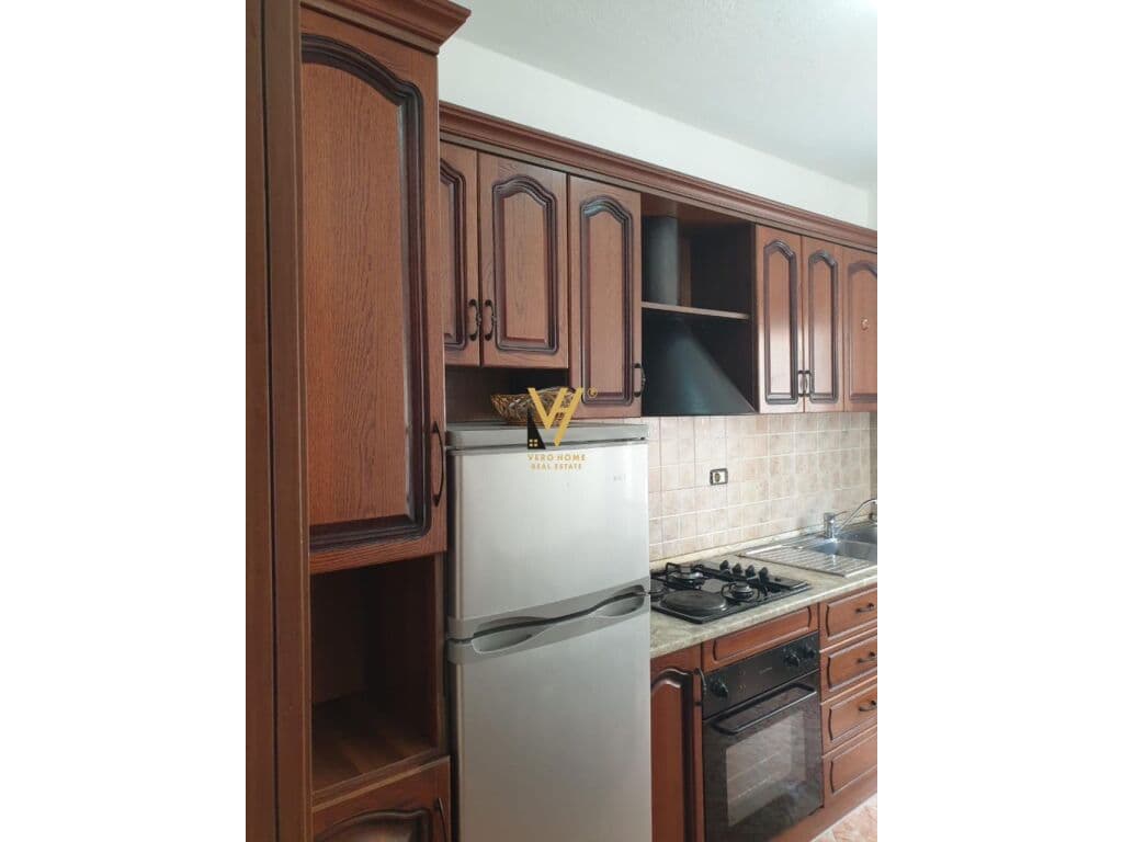 JEPET APARTAMENT 1+1+BLK ME QERA TE PALLATI ME SHIGJETA 50.000 LEKE 4