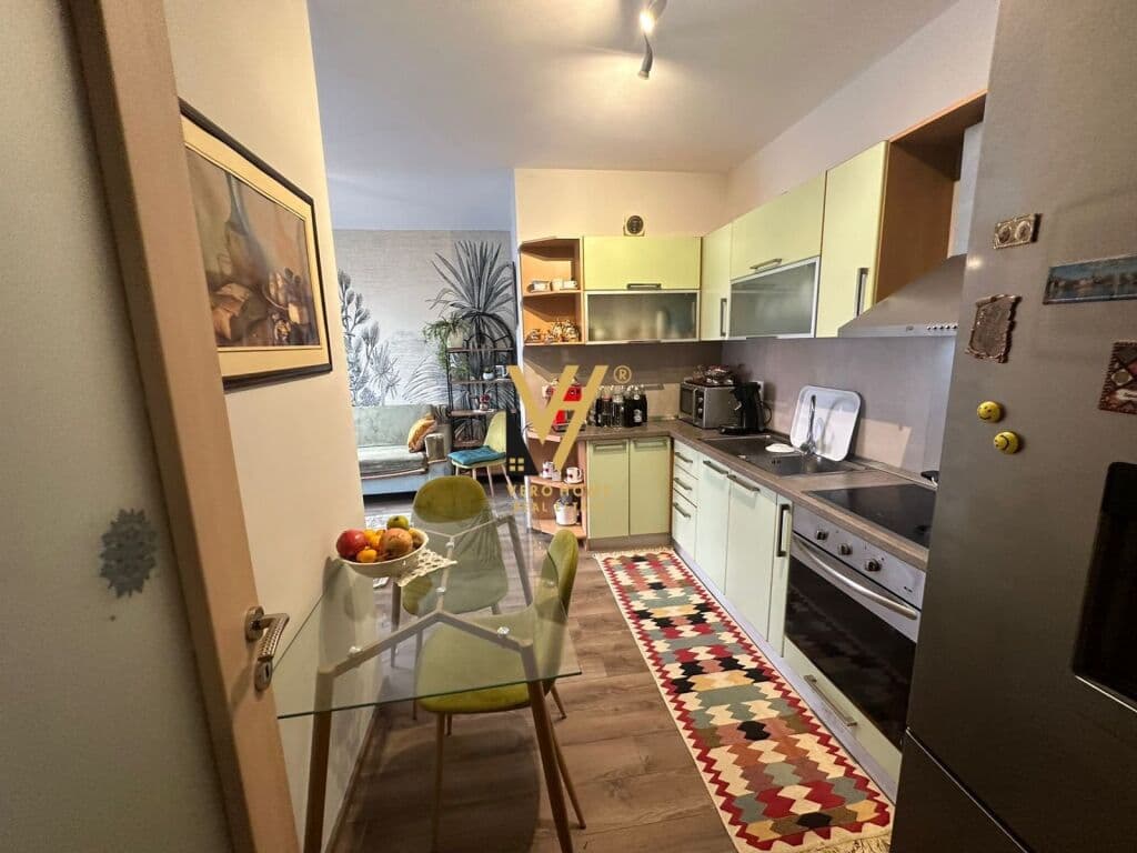 Jepet Apartament 2+1+ballkon me qera te Rruga e Kosovareve 90 m2 3