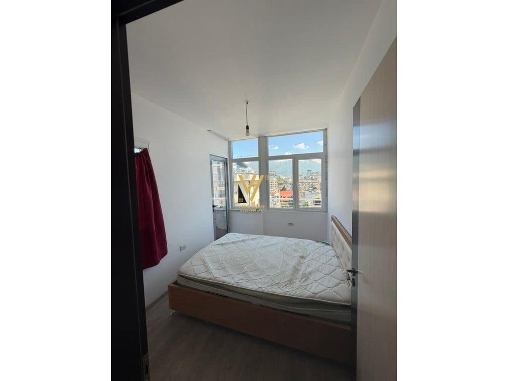 JEPET APARTAMENT 1+1 ME QERA NE VASIL SHANTO 650 EURO 2