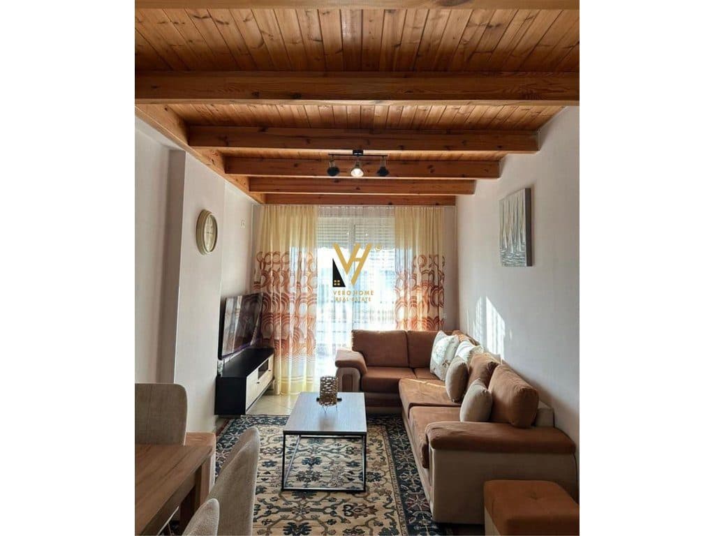 JEPET DUPLEX ME QERA TEK FRESKU 50.000 LEKE