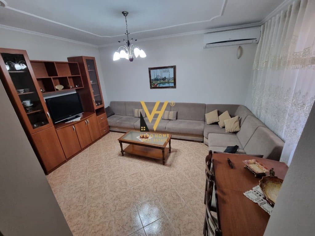 JEPET APARTAMENT 2+1 ME QERA TE BRRYLI 500 EURO
