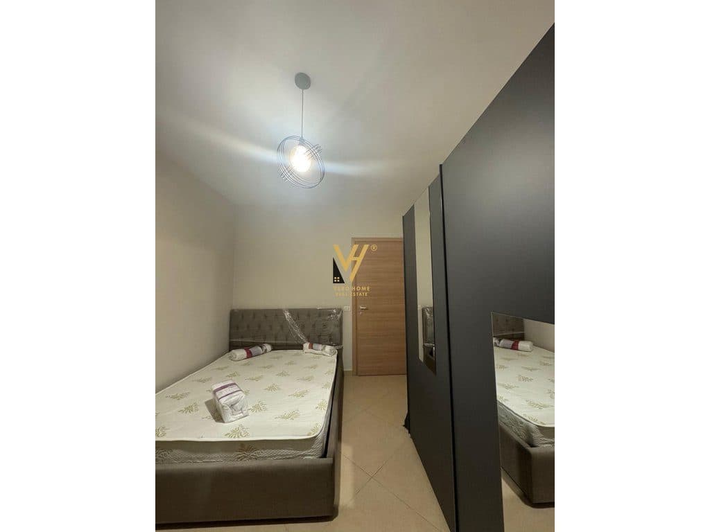 JEPET APARTAMENT 2+1+VERANDE ME QIRA TE KOPSHTI ZOOLOGJIK 60.000 LEKE 3