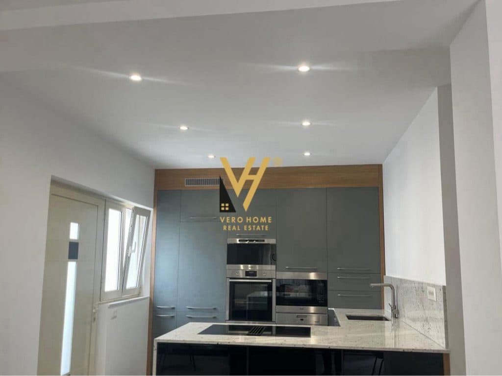 JEPET APARTAMENT 2+1 ME QERA TE RRUGA BESA 55.000 LEKE 3