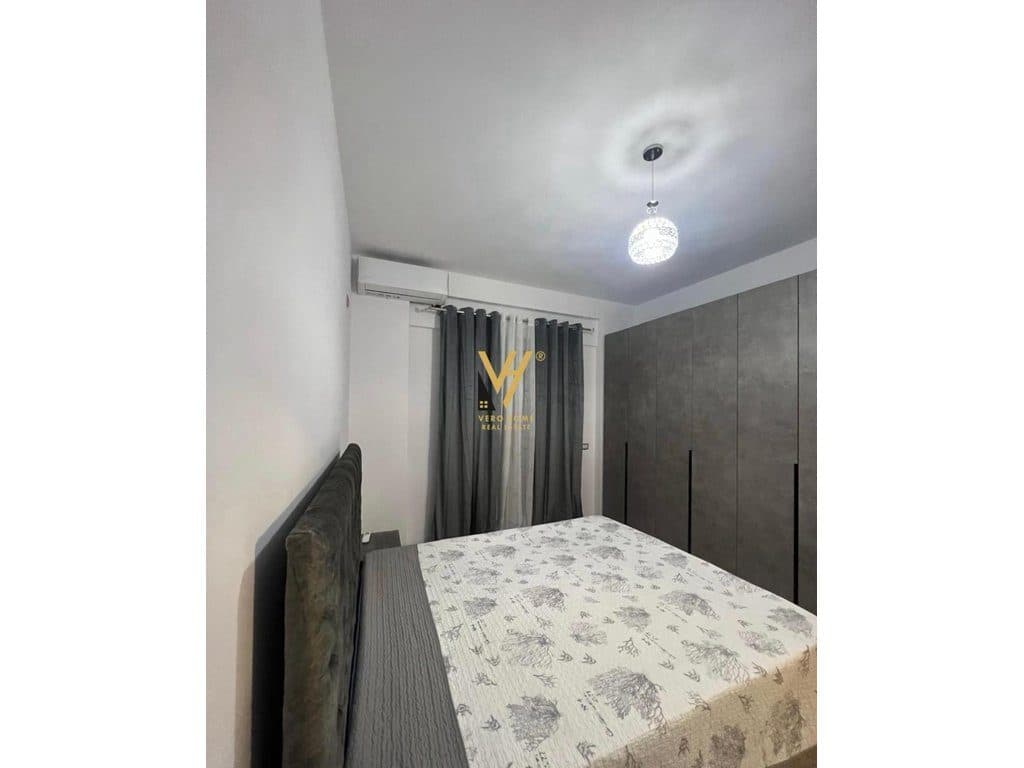 JEPET APARTAMENT 1+1+BLK ME QIRA TE LIQENI I THATE 60.000 LEKE 4