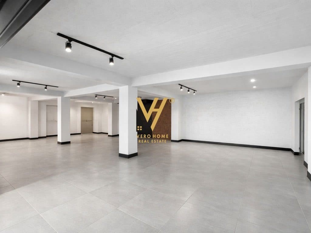 JEPET MAGAZINE 220 M2 ME QERA SAUK I RI 2.000 EURO