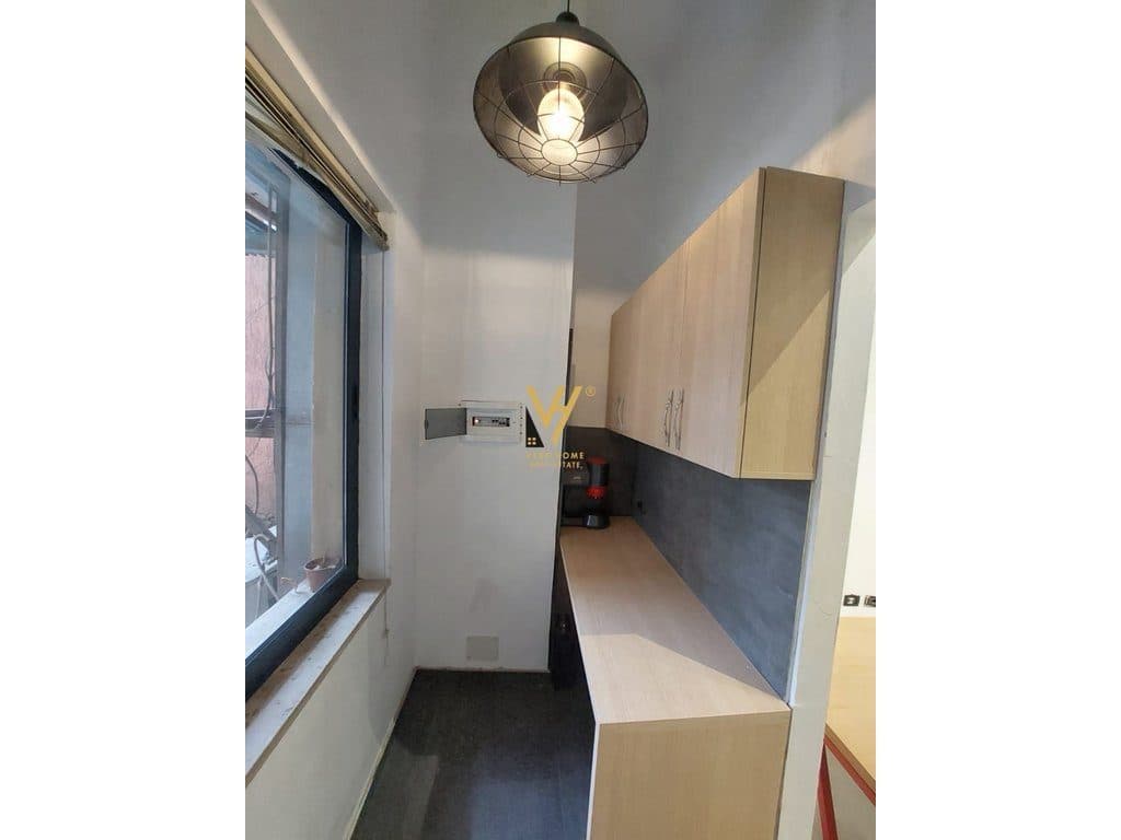 JEPET ZYRE 45 M2 ME QERA TE RRUGA BARRIKADAVE 450 EURO 3