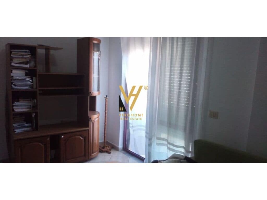 Jepet apartament 2+1+blk me qera te Medreseja 85 m2 4