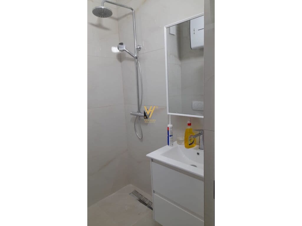 Jepet Apartament 1+1+ballkon me qera te Rruga e Durresit 65 m2
