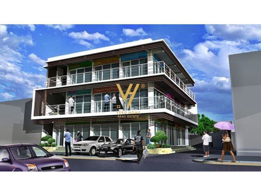 JEPET GODINE TRE KATESHE 1.200M2 ME QERA NE SHKOZE-LANABREGAS 2.500 EURO