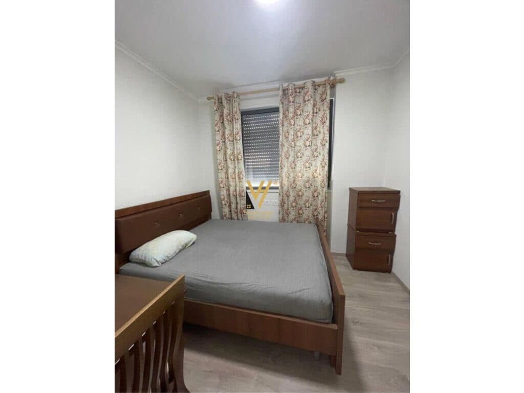 Jepet Apartament 2+1+ballkon me qera te Rruga Ndre Mjeda 90 m2