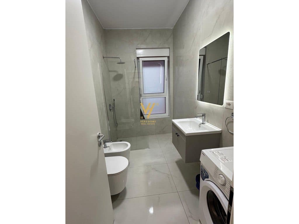JEPET APARTAMENT 1+1+BLK ME QIRA TE KADIU, ALI DEMI 43.000 LEKE 4
