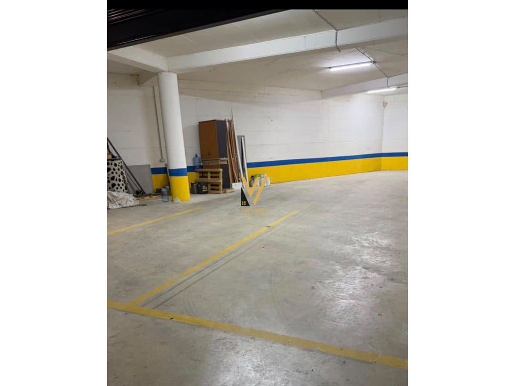 JEPET MAGAZINE 180 M2 ME QERA TEK ISH FUSHA AVIACIONIT 1.200 EURO 3