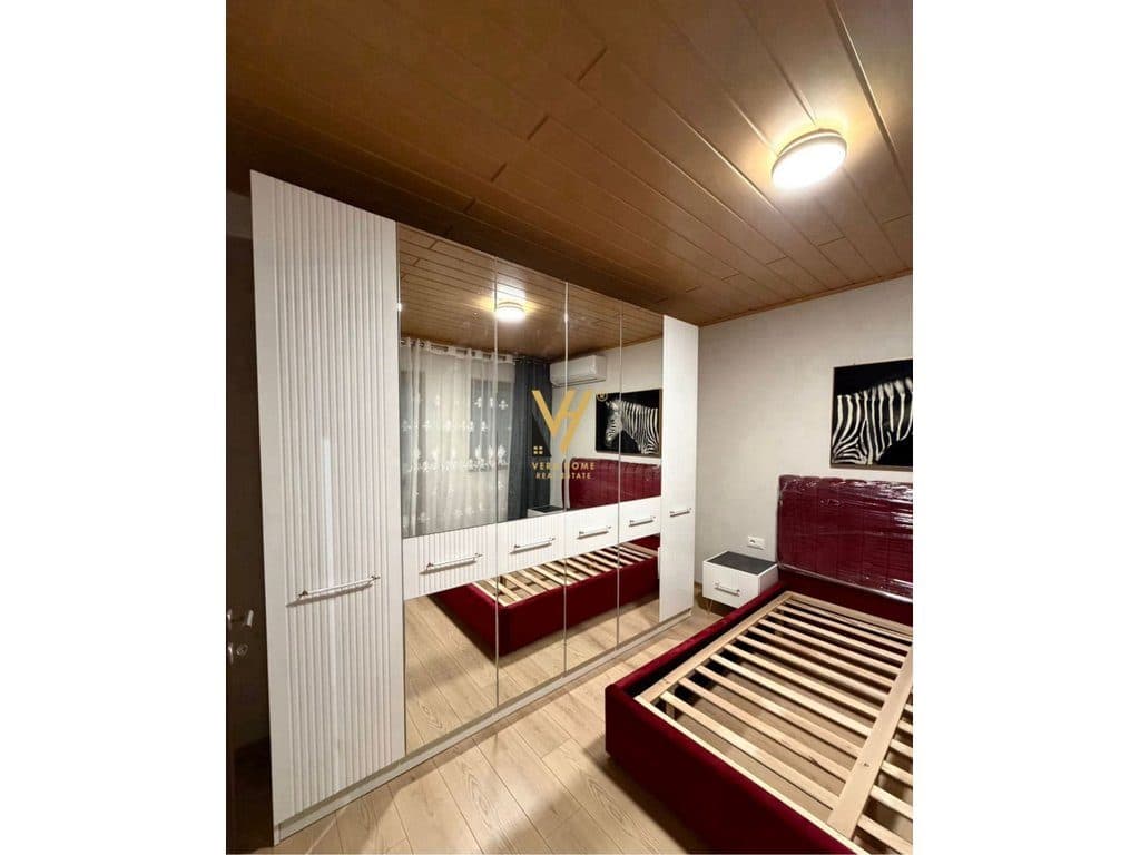 JEPET APARTAMENT 1+1+2BLK ME QIRA TE RR.KAVAJES 55.000 LEKE 4