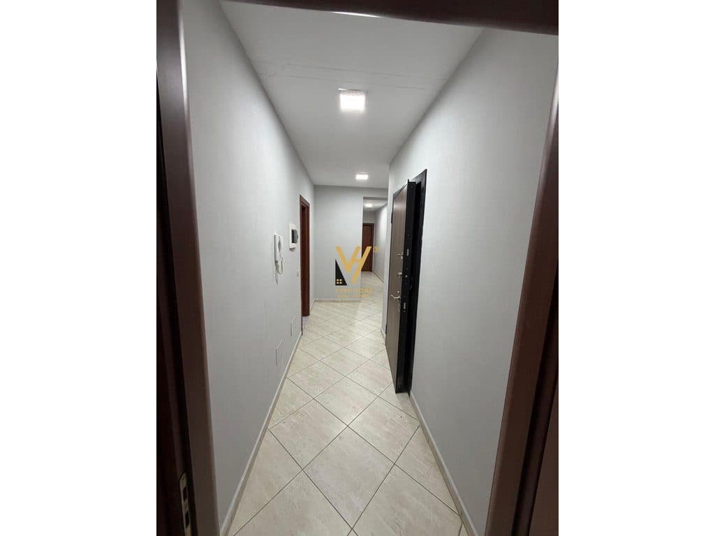 JEPET APARTAMENT 2+1+2+BLK ME QIRA TE JORDAN MISJA 70.000 LEKE 4