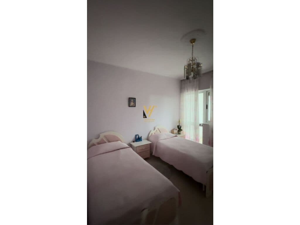 Shitet Apartament 2+1+2+ballkon te Komuna e Parisit 85 m2 3