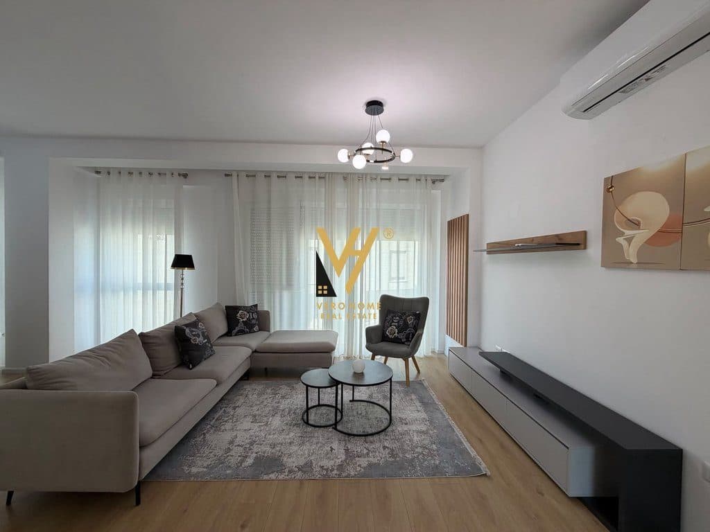 JEPET VILE 3 KATESHE ME QERA TE ABA RESIDENCE, SAUK 1.500 EURO
