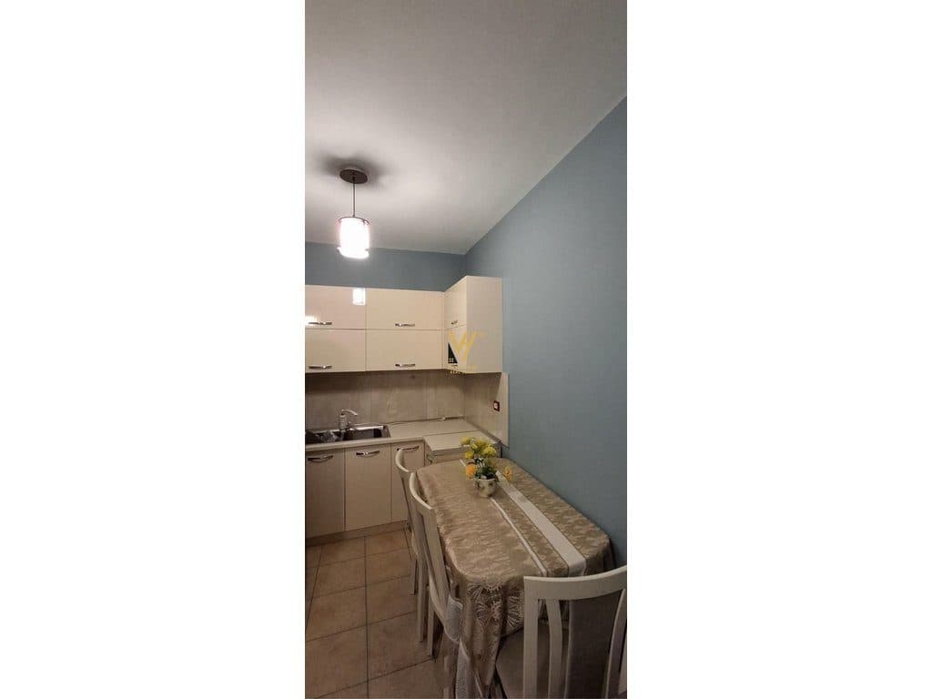 JEPET APARTAMENT 1+1 ME QIRA NE ASTIR 45.000 LEKE 2