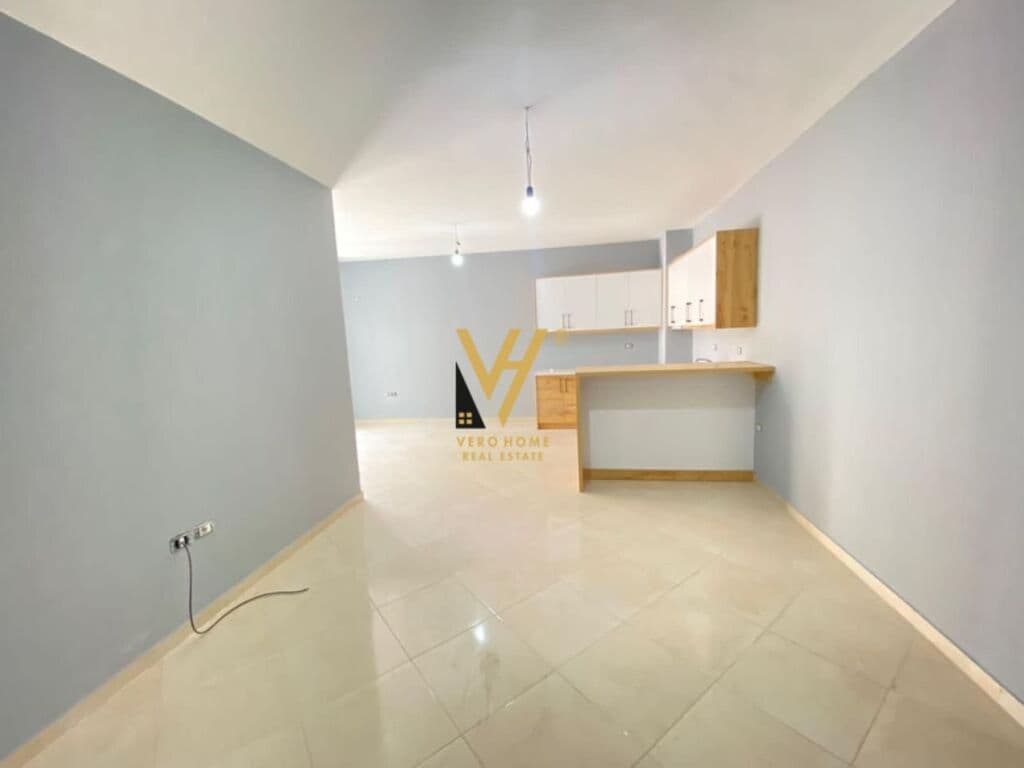 Shitet apartament 2+1+2+garazhd te Kopshti Botanik, Xhamia 110 m2 3