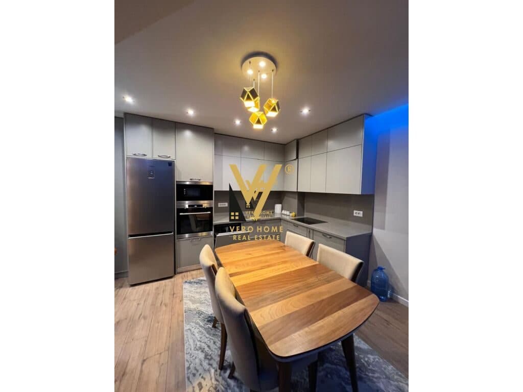 JEPET APARTAMENT 2+1+BLK ME QERA TE 5 MAJI 750 EURO 2