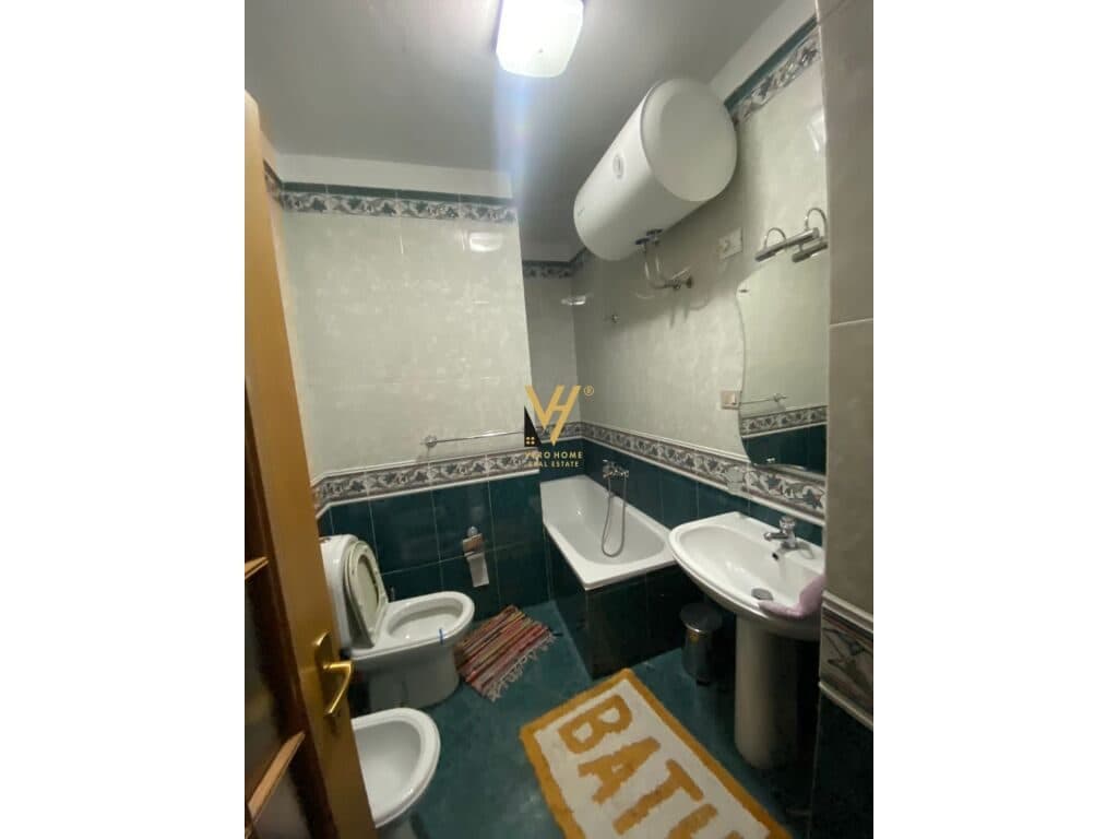 Jepet Apartament 2+1+2+ballkon me qera te Sheshi Willson , Bllok 100 m2 4