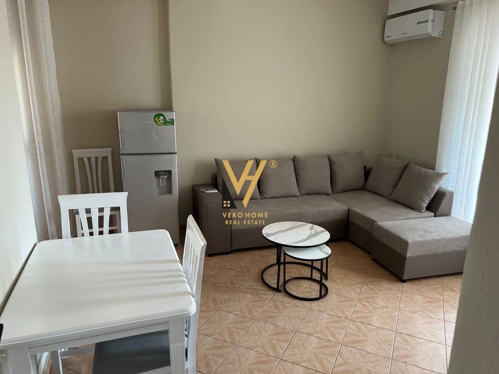 JEPET APARTAMENT 1+1+2BLK ME QIRA NE QENDER 60.000 LEKE