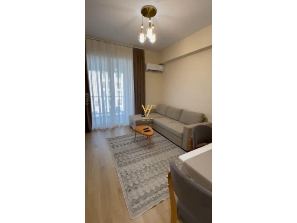 JEPET APARTAMENT 2+1+2+BLK ME QERA TE BULEVARDI I RI 70.000 LEKE