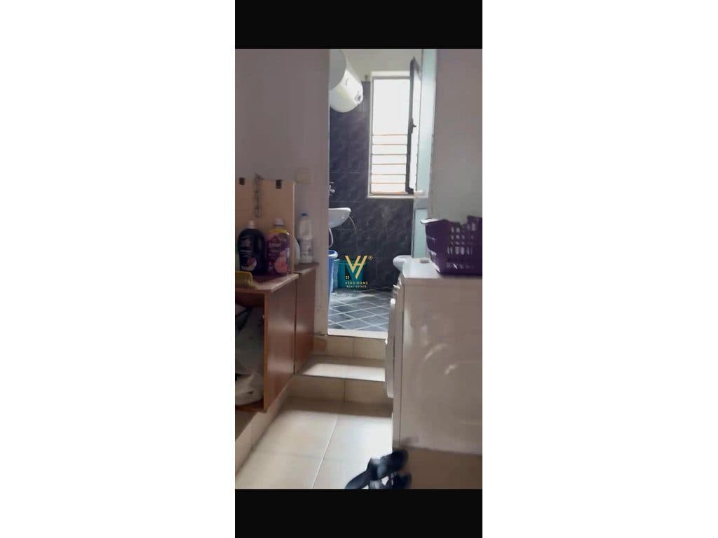 SHITET APARTAMENT 2+1+BLK TE RRUGA BARDHOK BIBA 130.000 EURO 2
