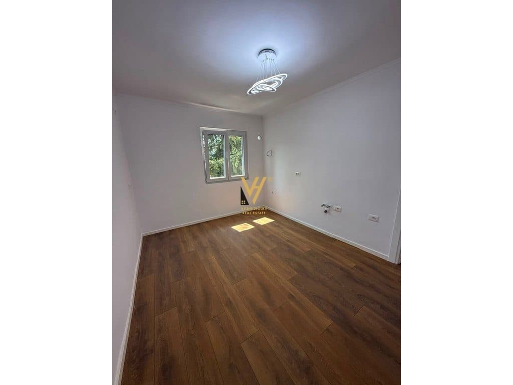 SHITET APARTAMENT 1+1+BLK NE XHAMLLIK 165.000 EURO 2