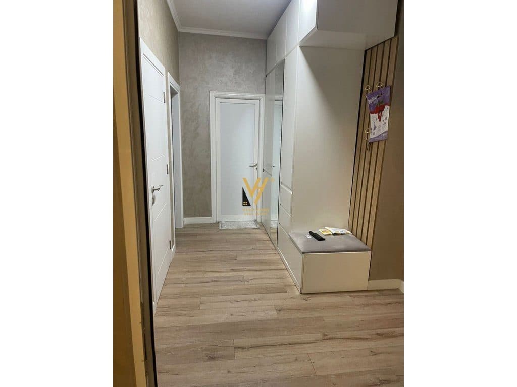 JEPET APARTAMENT 1+1+BLK ME QERA TEK KOPSHTI BOTANIK 65.000 LEKE 4