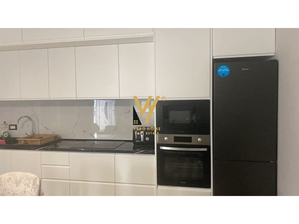 JEPET APARTAMENT 2+1+BLK ME QIRA NE PORCELAN 800 EURO 2