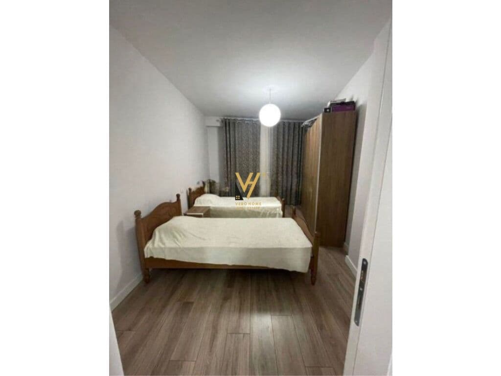 Jepet Apartament 2+1+ballkon me qera te Unaza e Re 143 m2 2
