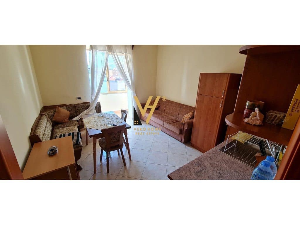 JEPET APARTAMENT 2+1+BLK ME QIRA TE PAZARI I RI 50.000 LEKE 2